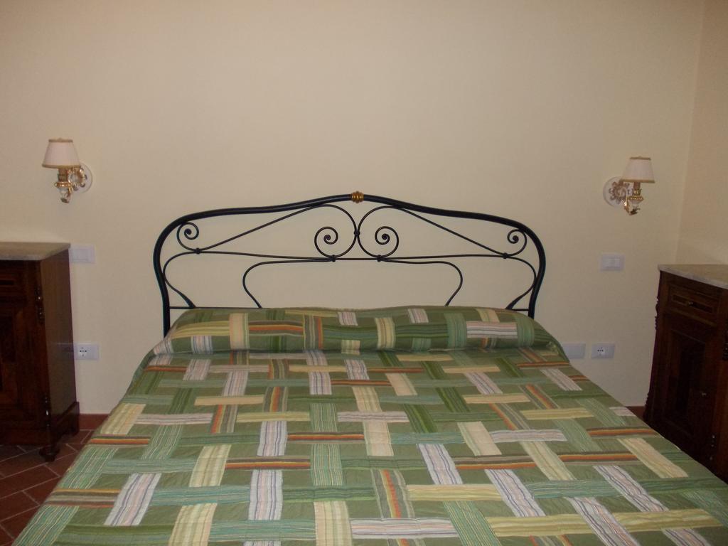 Agriturismo L'Isola Crespina Room photo